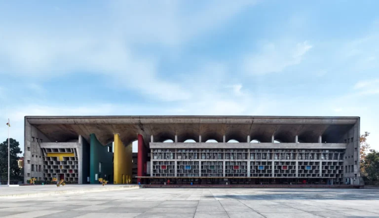 Palace-justice-Le-Corbusier-Front-Facade-1
