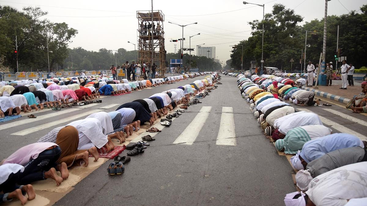 The ban on roadside namaz, and criticism of me by several Muslims for approving it
